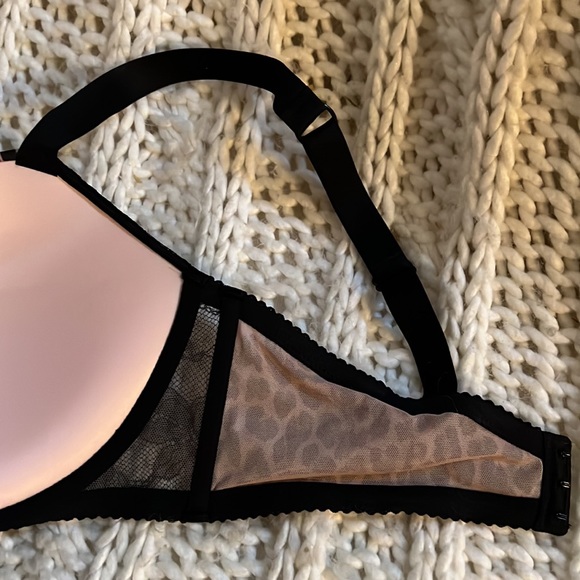 NWT Victoria’s Secret very sexy, push-up bra size 38 DD shine strap leopard lace - Picture 8 of 10